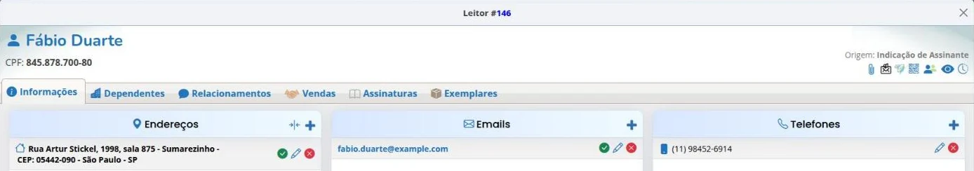 Cadastro do leitor, aba Informações, com endereço, e-mail e telefone